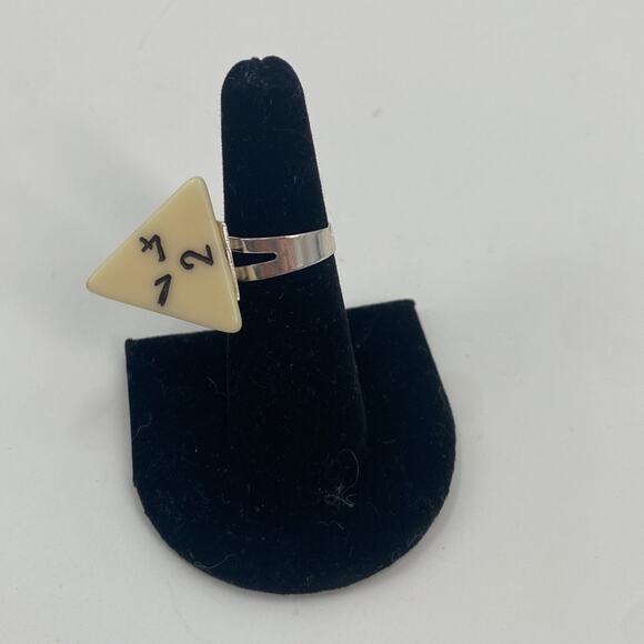 Handmade triangle D and D size ring - Picture 3 of 6